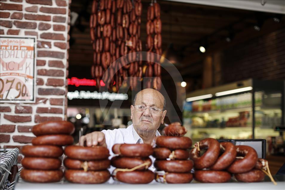 Ramazan çarşı-pazara bereket getirdi