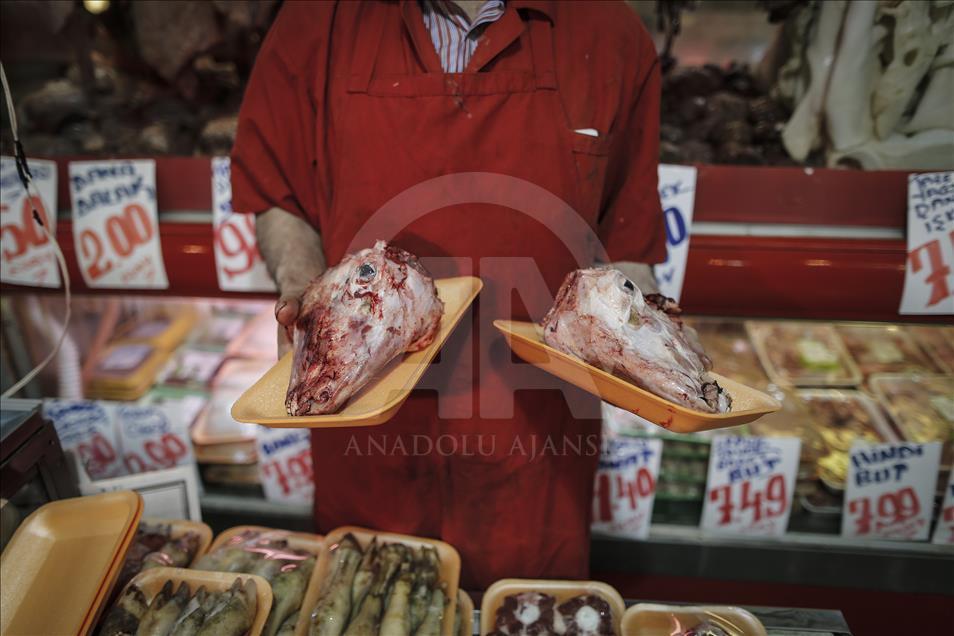 Ramazan çarşı-pazara bereket getirdi
