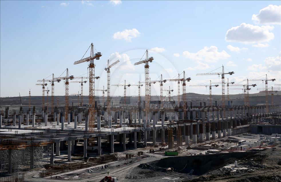 Bakan Arslan, Üçüncü Havalimanı inşaatında incelemelerde bulundu