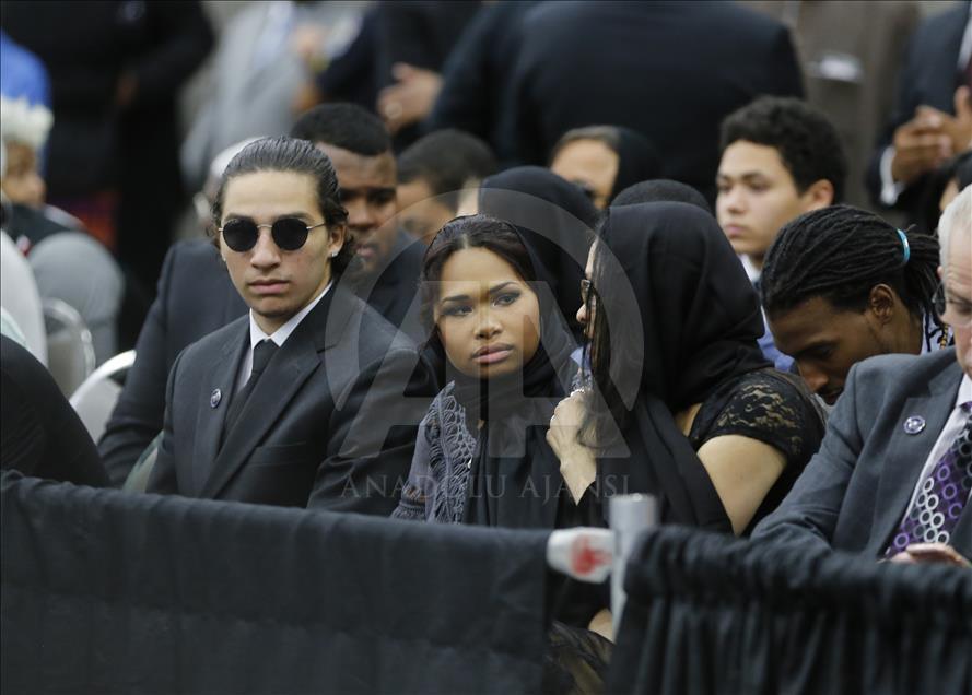 Muhammed Ali son yolculuğuna uğurlanıyor