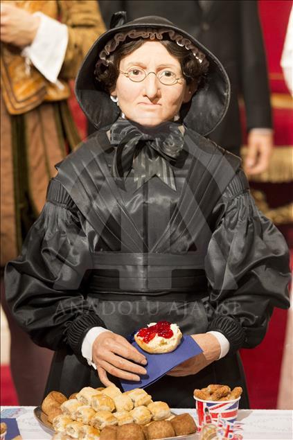 Madame Tussauds müzesi II. Elizabeth'in doğum gününü kutluyor