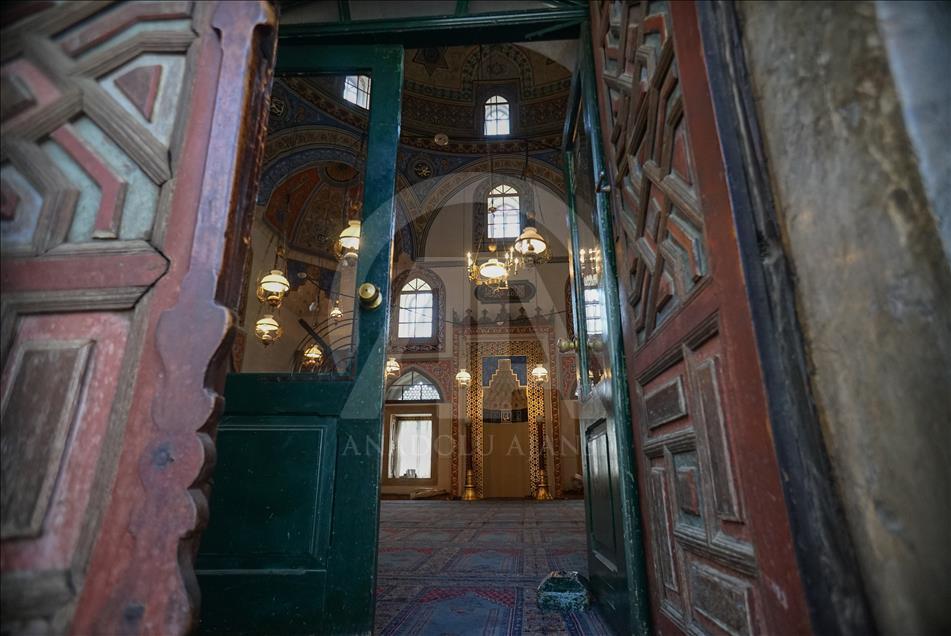 - Priča iz zaboravljenog grada: I muslimani i pravoslavci dolaze 27. noći ramazana vidjeti dlaku poslanika Muhammeda