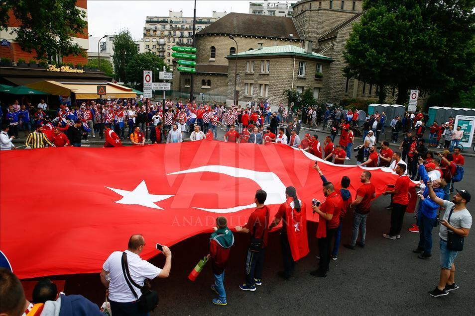 Turkey v Croatia - EURO 2016