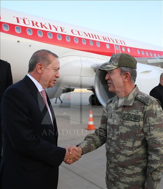 Cumhurbaşkanı Erdoğan,70. Mekanize Piyade Tugay Komutanlığını ziyaret etti