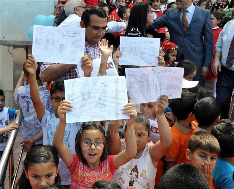Okullarda karne heyecanı