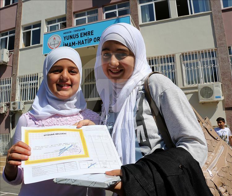 Okullarda karne heyecanı