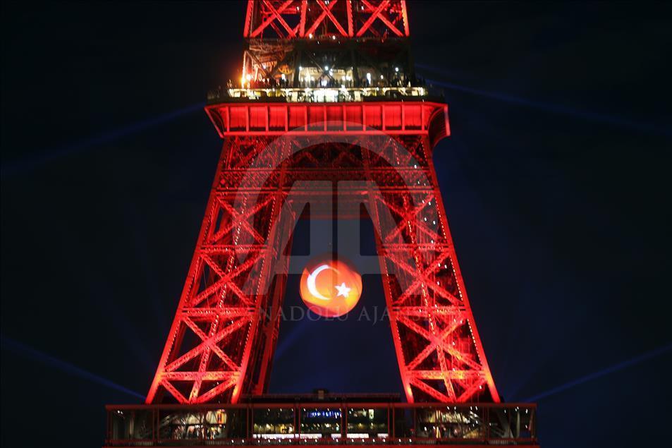 Eiffel Tower lights up with colors of Turkish flag