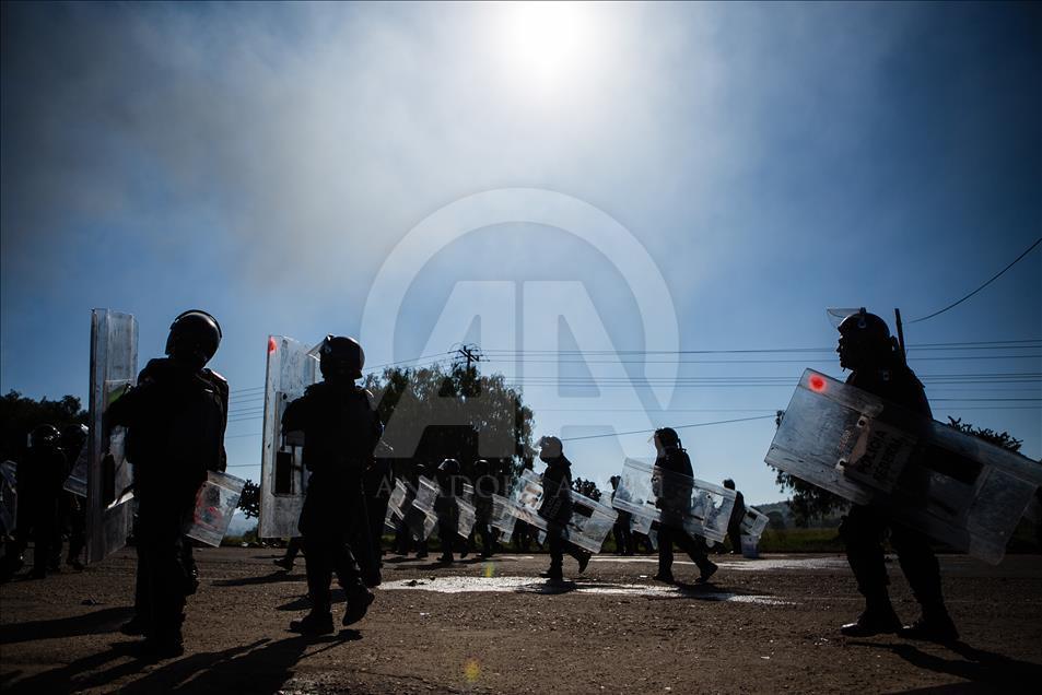 Meksika'da eğitim reformu protestosu