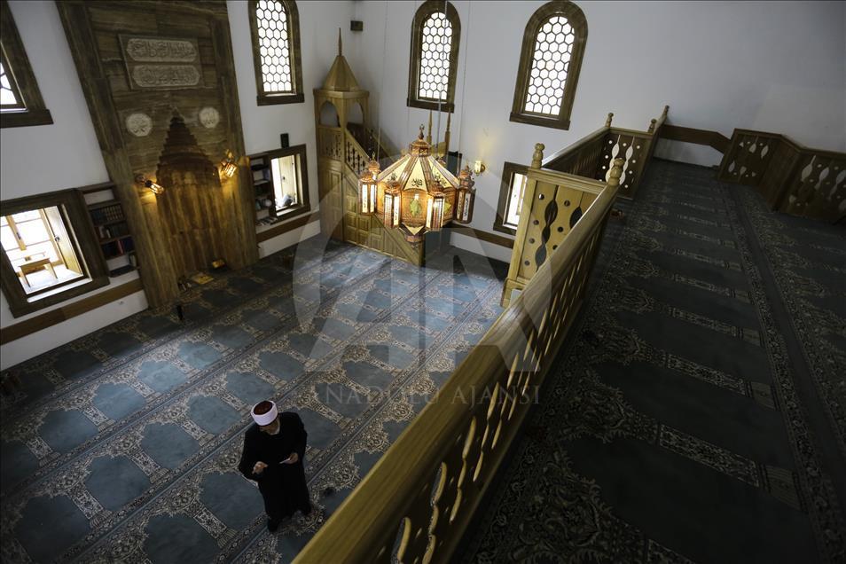Bosna'nın Esma Sultan'ı güzelliğiyle büyülüyor