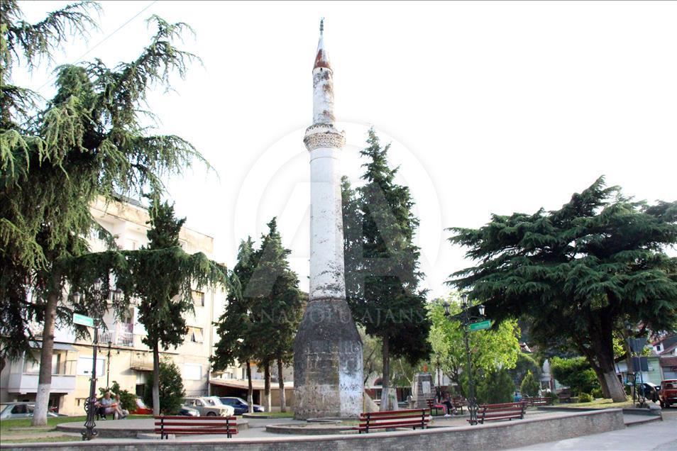Monumentet Osmane në Radovish po përballen me zhdukje