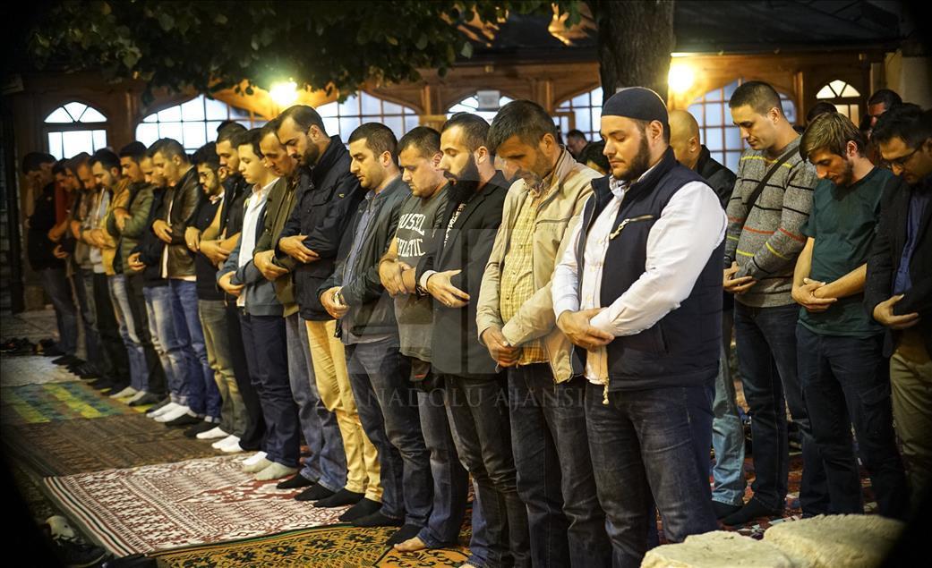 Ramazani ringjallë Sarajevën dhe i jep shpirt