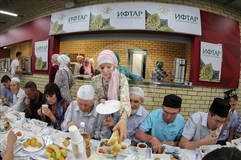 Tataristan'da rekor katılımlı iftar