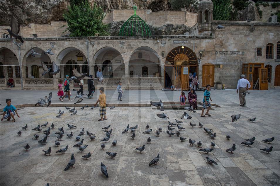 Hazreti İbrahim'in makamı yenilendi