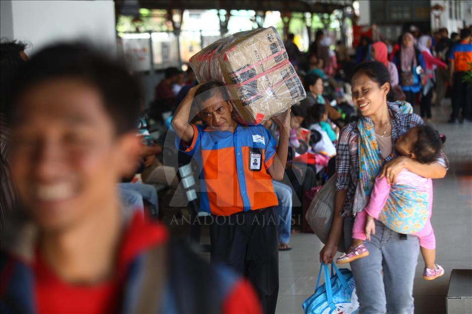 Eid el-fitr seasonal migration in Indonesia