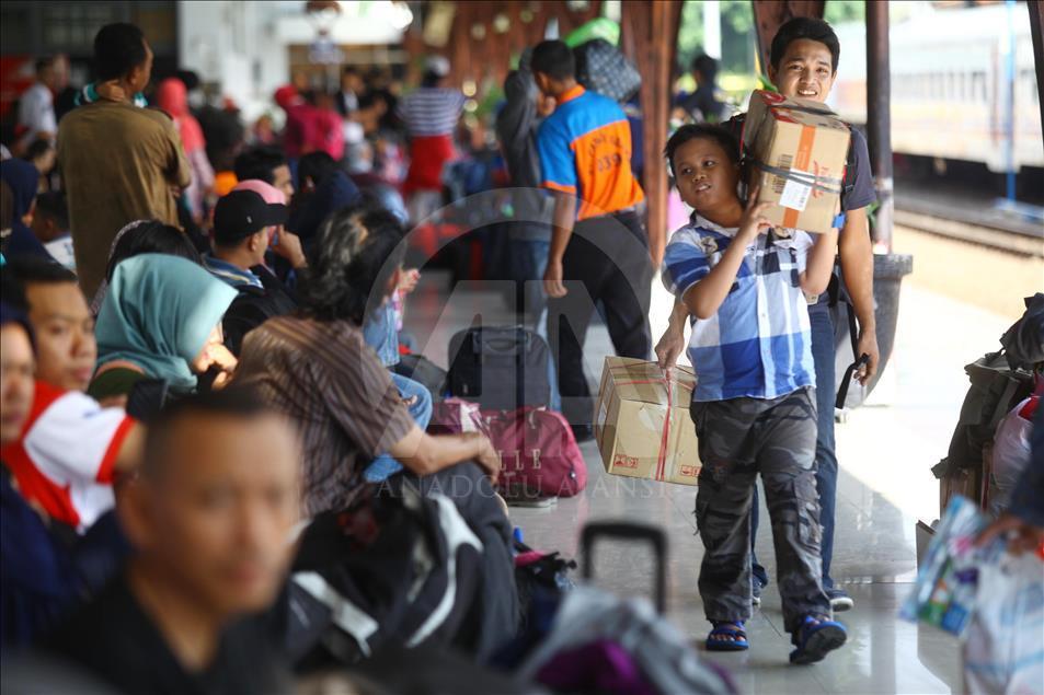 Eid el-fitr seasonal migration in Indonesia