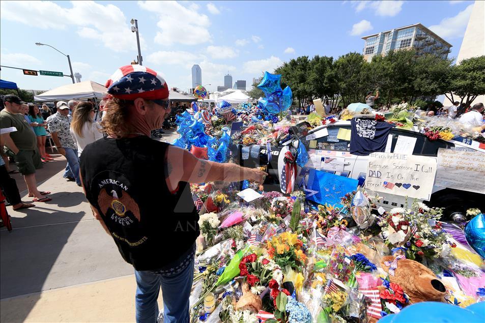Dallas Mourns Killings Of Five Police Officers