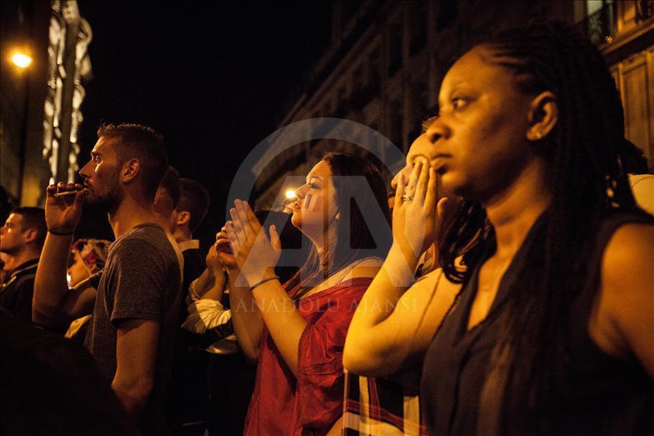 Paris'teki Portekizli taraftarlar Avrupa Şampiyonluğu'nu kutladı
