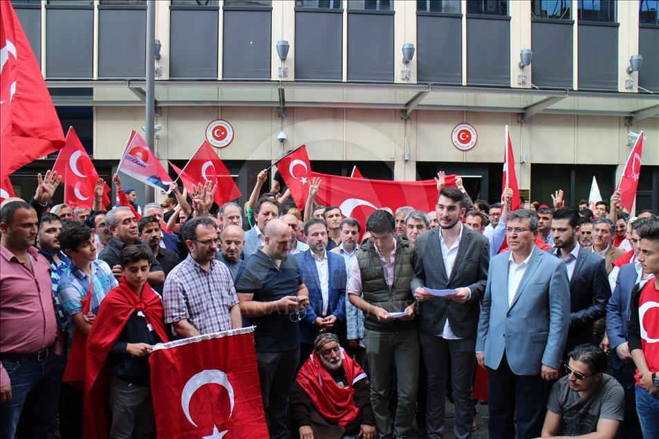FETÖ'nün darbe girişimine dünyadan tepkiler