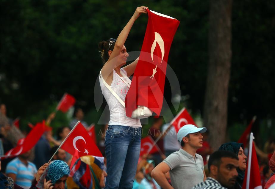 FETÖ'nün darbe girişimine tepkiler