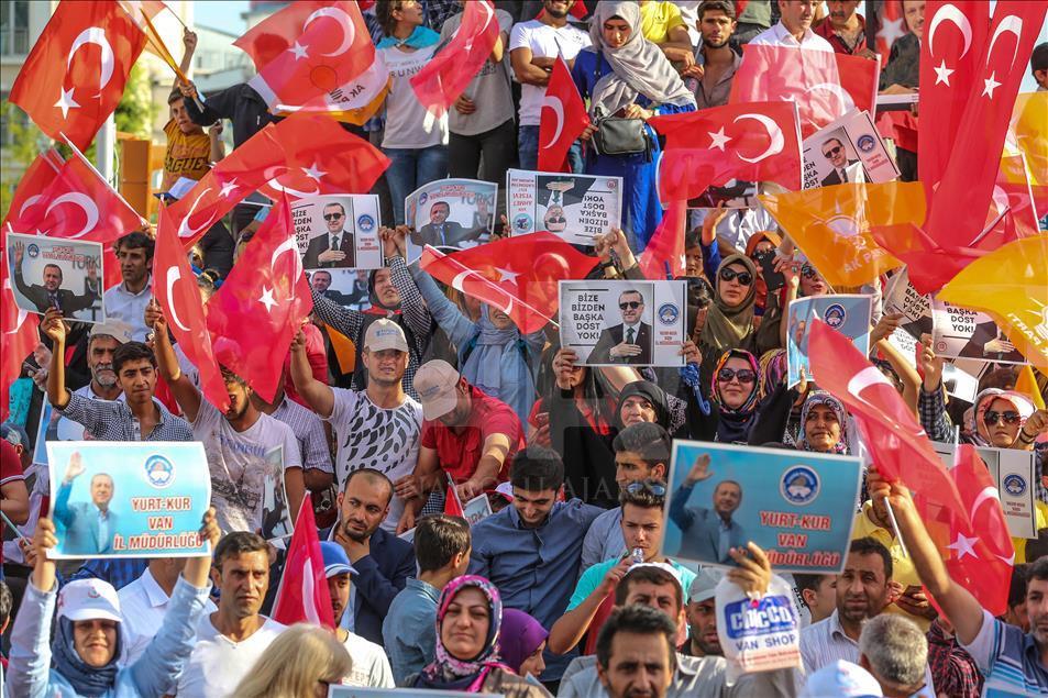 FETÖ'nün darbe girişimine tepkiler