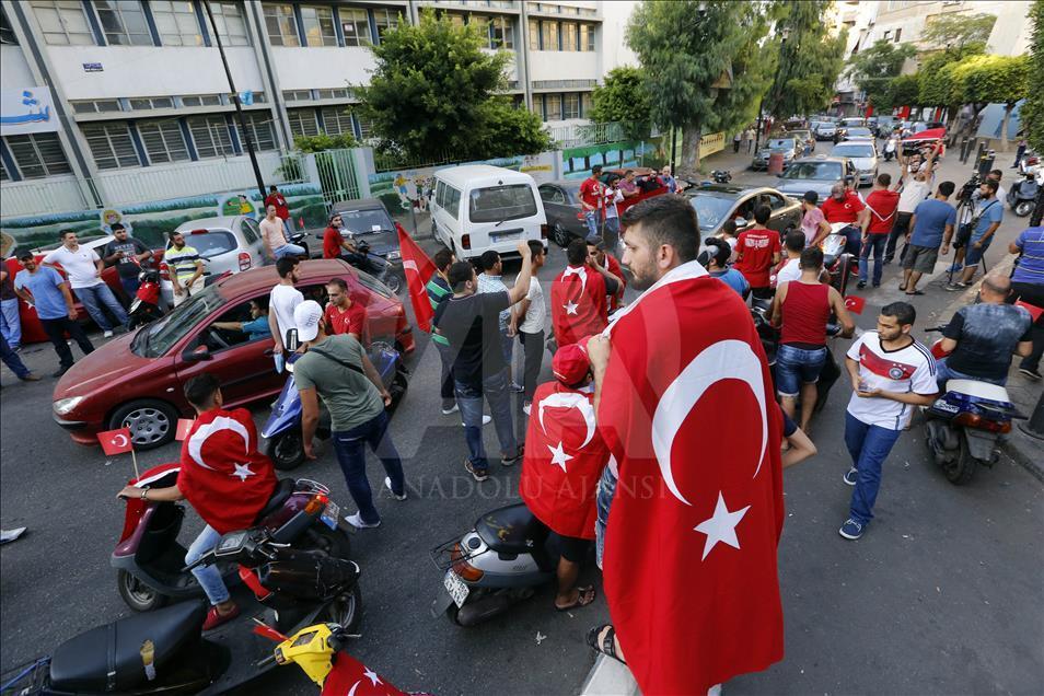 FETÖ'nün darbe girişimine dünyadan tepkiler