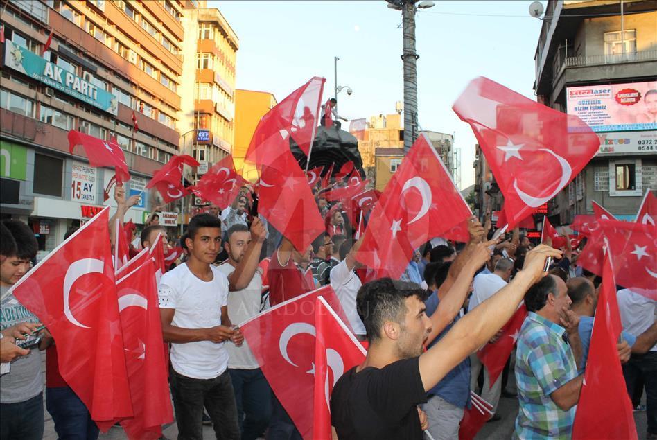 FETÖ'nün darbe girişimine tepkiler
