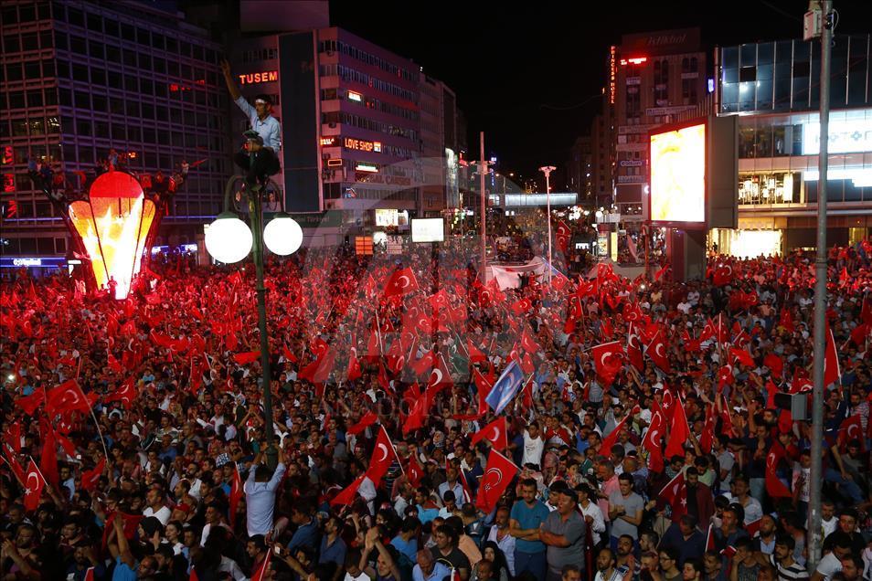 FETÖ'nün darbe girişimine tepkiler