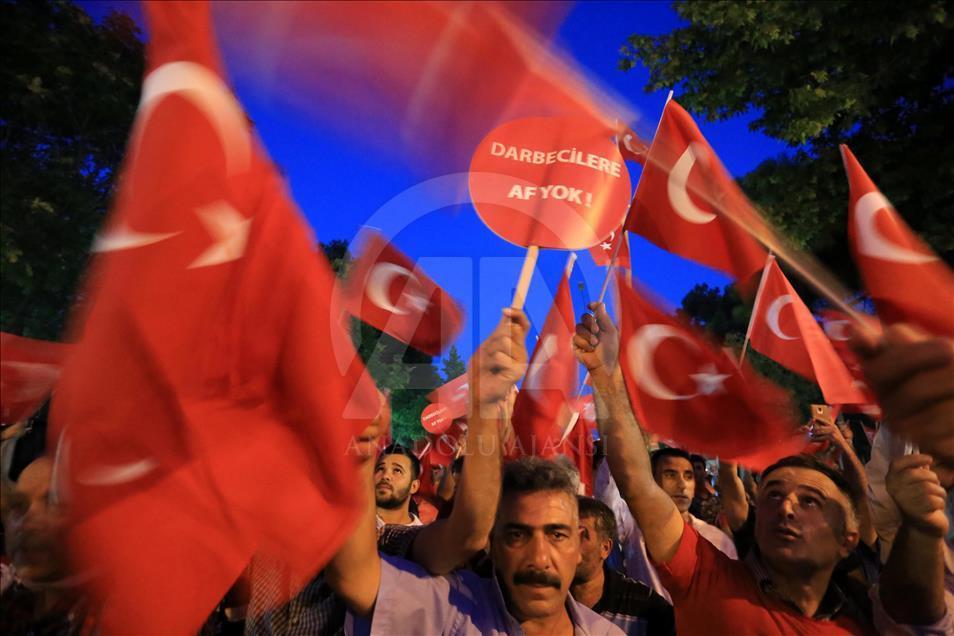 FETÖ'nün darbe girişimine tepkiler