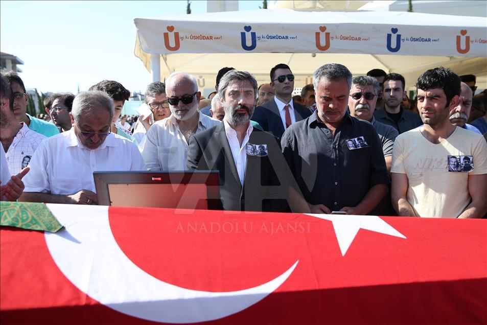 Demokrasi şehitleri son yolculuğuna uğurlanıyor