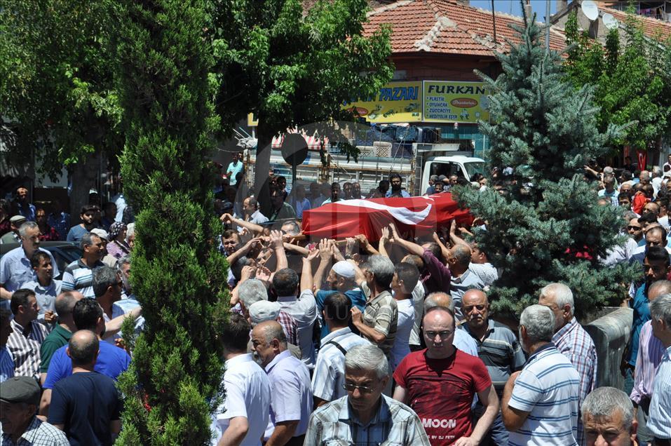  Demokrasi şehitleri son yolculuğuna uğurlanıyor