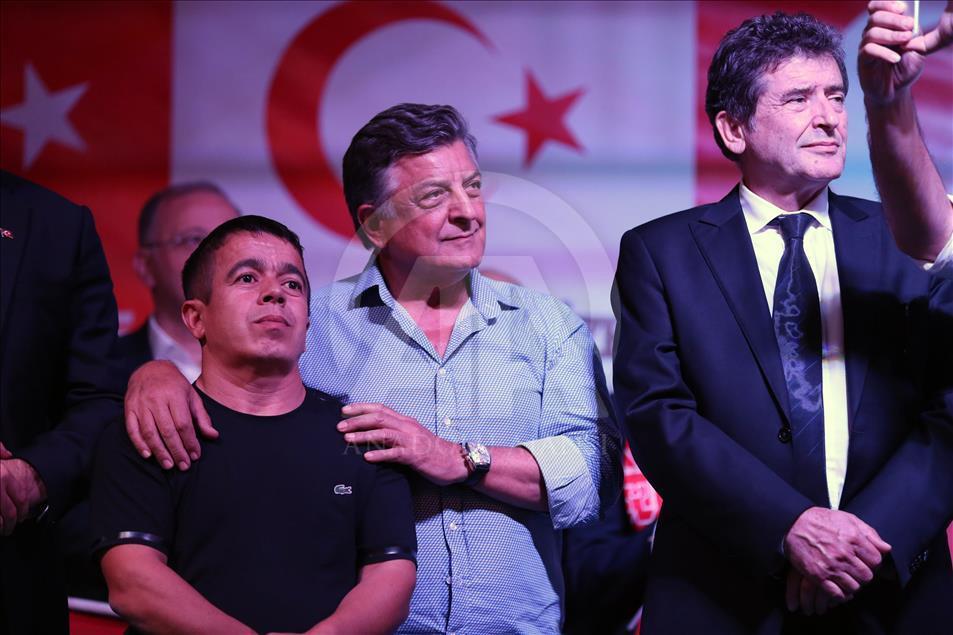 Sanat ve Spor Dünyası FETÖ Darbesine karşı Kızılay'da