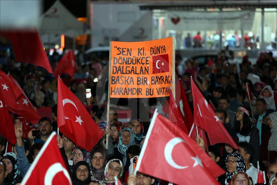 FETÖ'nün darbe girişimine tepkiler