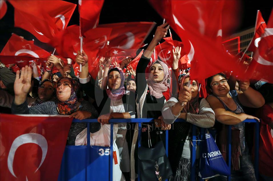 FETÖ'nün darbe girişimine tepkiler