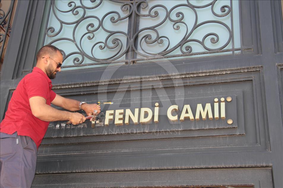 Terörist elebaşının babasının ismini camilerinde istemediler