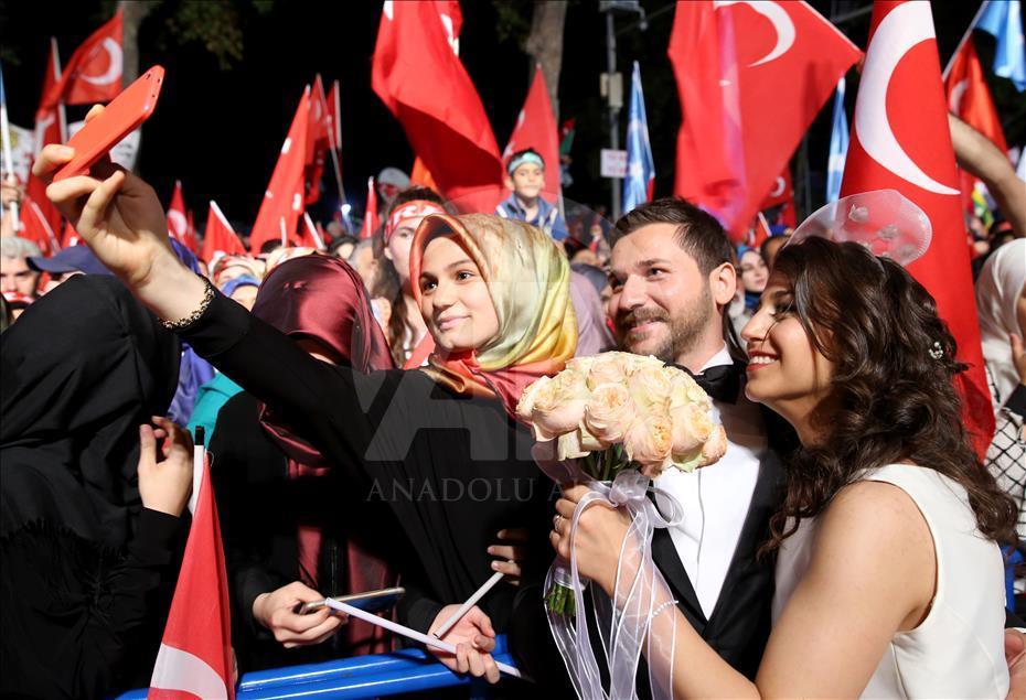 Nikah masasından "demokrasi nöbeti"ne