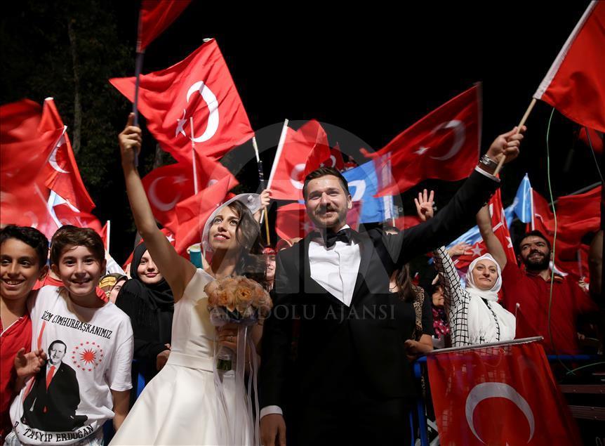 Nikah masasından "demokrasi nöbeti"ne