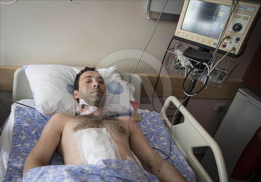 "15 Temmuz gazileri"ne çocuklardan "madalya"