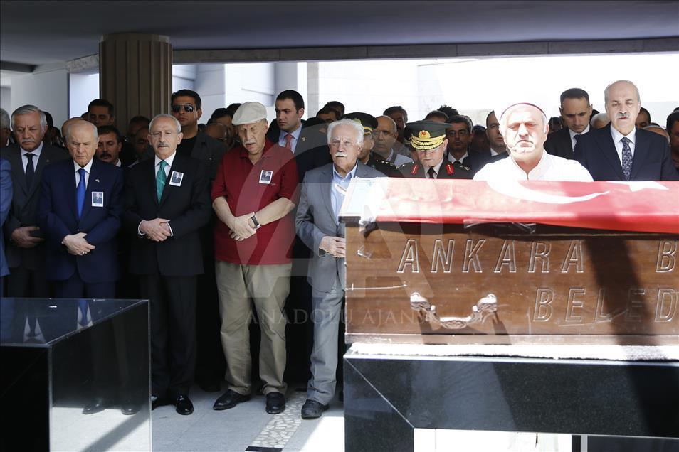 "Şeyhü'l-Müverrihin" Prof. Dr. Halil İnalcık son yolculuğuna uğurlanıyor