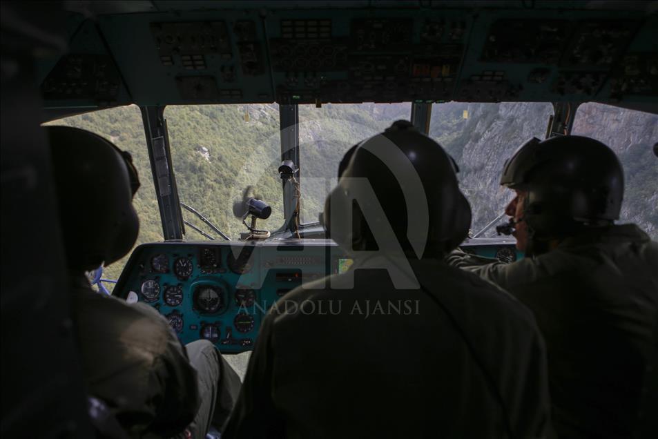Dan sa pilotima Oružanih snaga BiH: Svi ljudi gledaju u nebo kada su poplave, požari i snjegovi (GALERIJA 1)