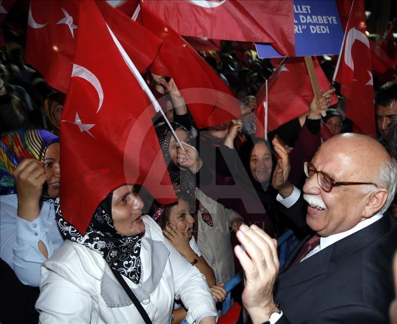Demokrasi nöbeti devam ediyor