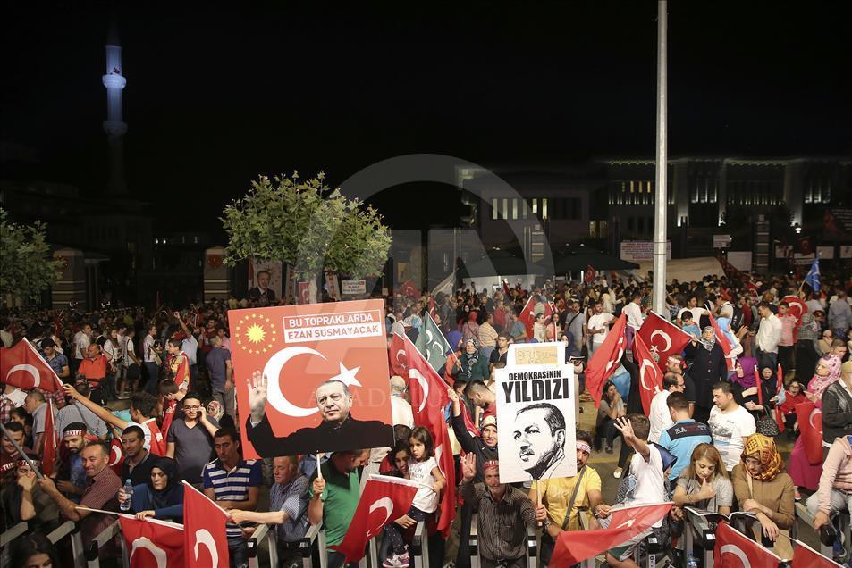 FETÖ'nün darbe girişimine tepkiler