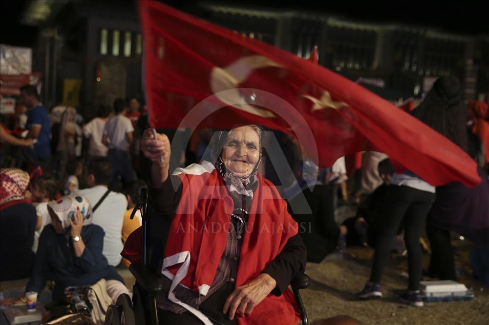 FETÖ'nün darbe girişimine tepkiler