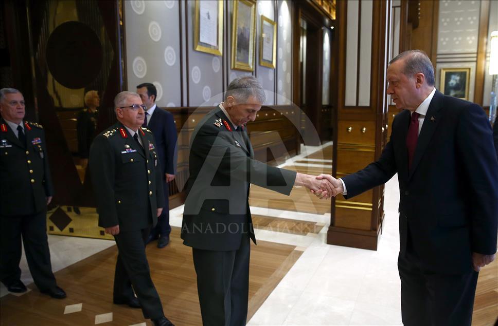 Cumhurbaşkanı Erdoğan, Genelkurmay Başkanı Akar'ı kabul etti