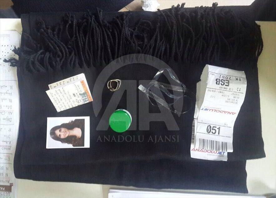 "Saç telimi, saatimi, elbise parçamı saklıyordu"