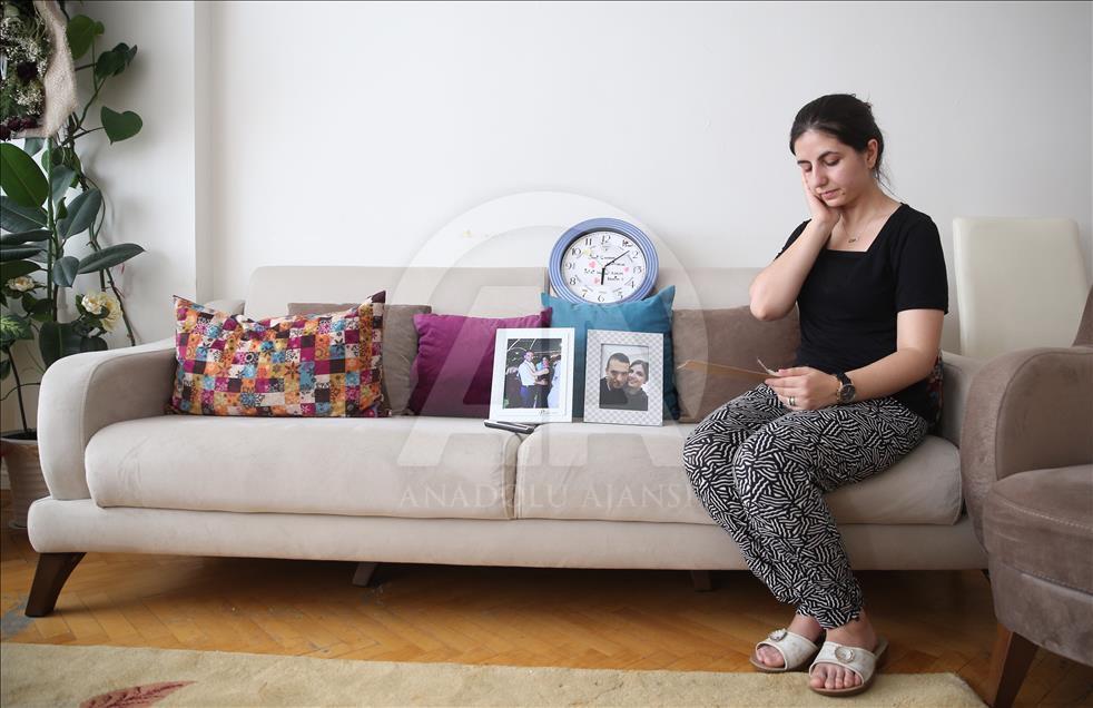 "Saç telimi, saatimi, elbise parçamı saklıyordu"