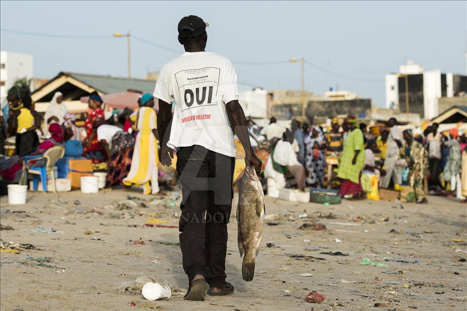 Dakar'da "Sioumbediom" balık pazarı