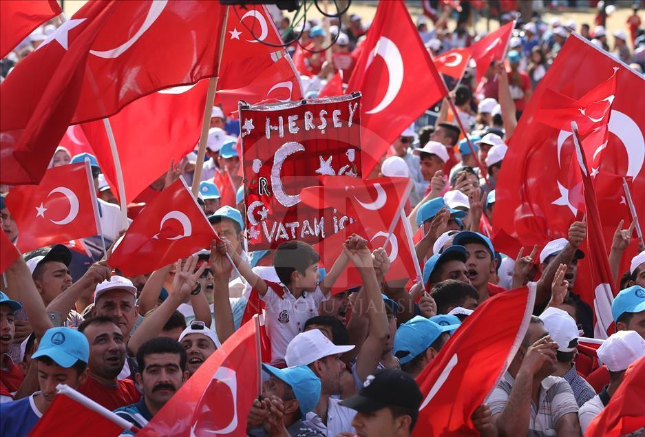 Demokrasi ve Şehitler Mitingi