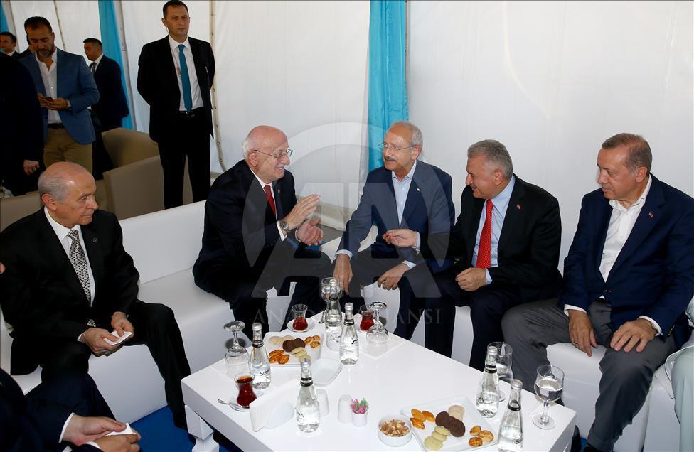 "Demokrasi ve Şehitler Mitingi"