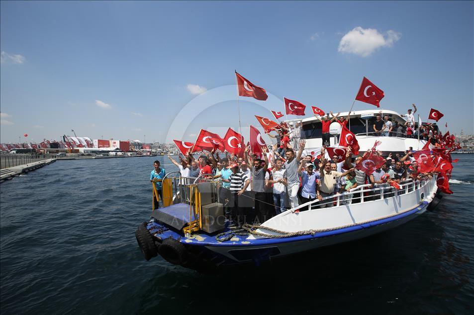 Milyonlar Yenikapı'daki miting alanında toplanmaya başladı