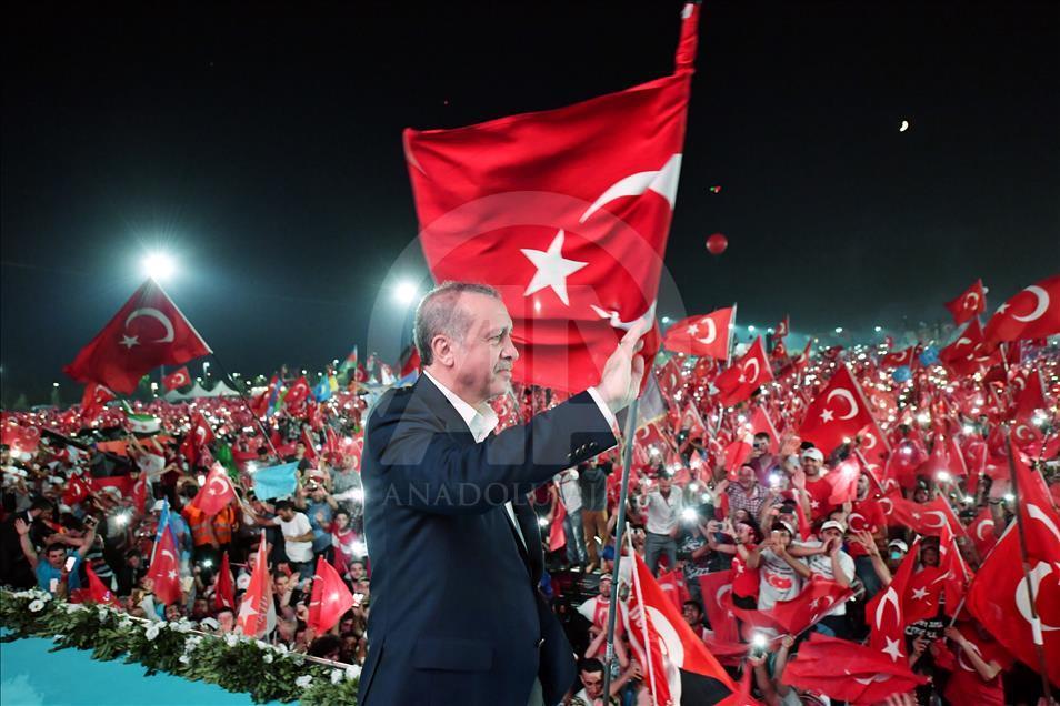 Demokrasi ve Şehitler Mitingi